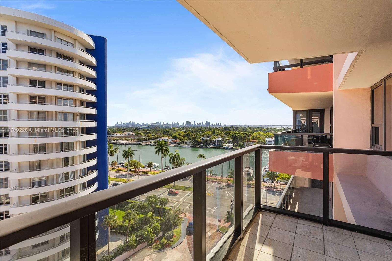 THE ALEXANDER CONDO - Residential