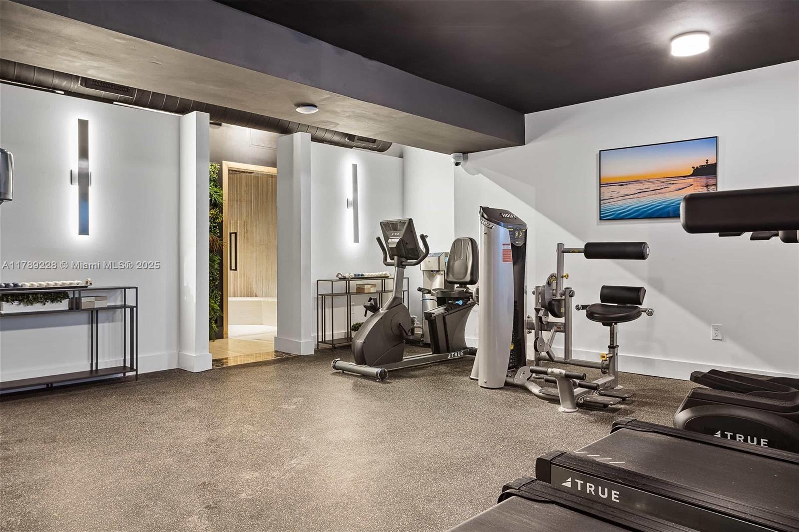 THE ALEXANDER CONDO - Residential