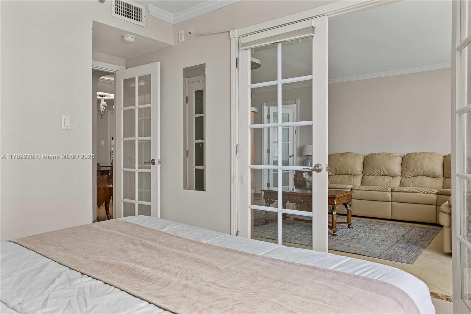 THE ALEXANDER CONDO - Residential