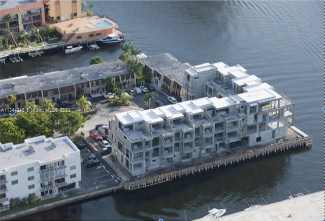 EASTERN SHORES - Residential