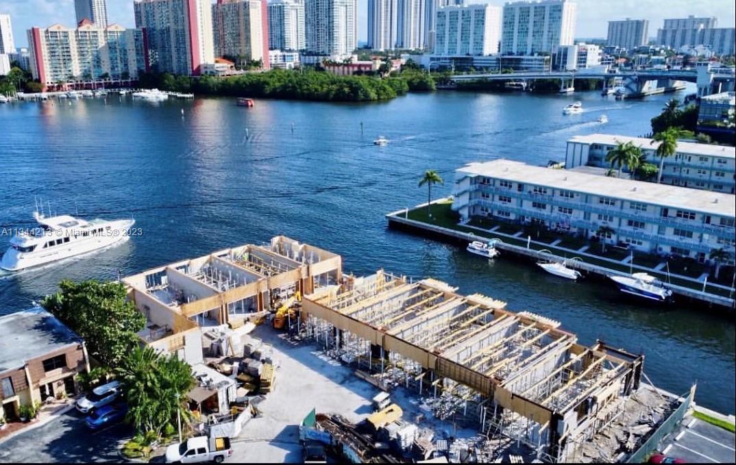 EASTERN SHORES - Residential