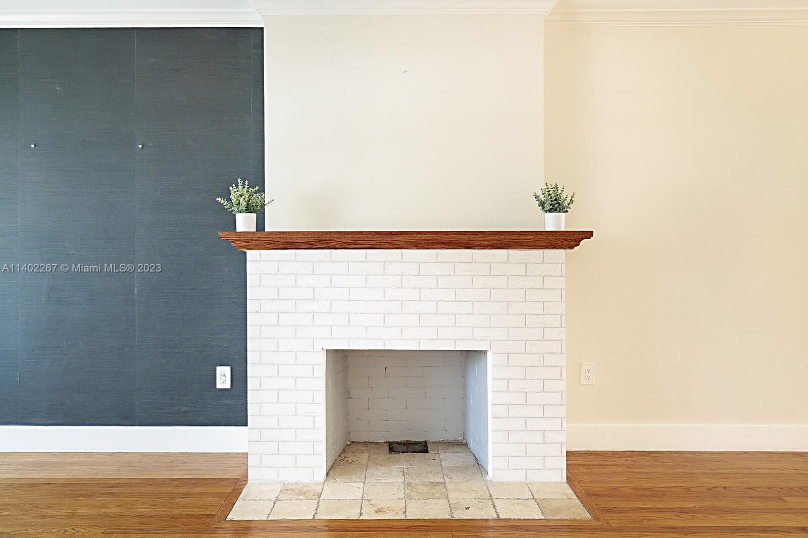 ALTOS DEL MAR NO 4 - Residential