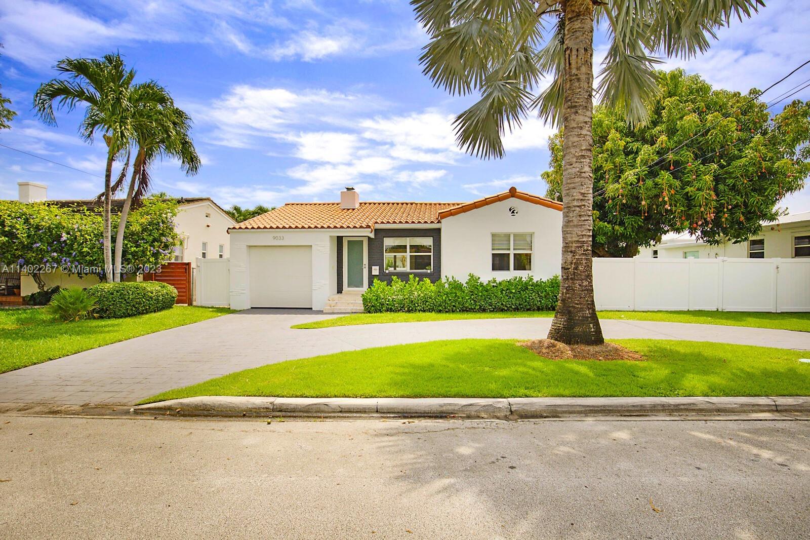 ALTOS DEL MAR NO 4 - Residential