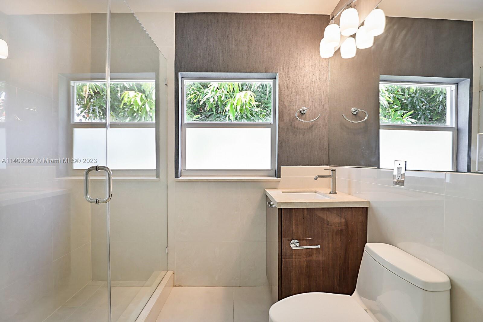 ALTOS DEL MAR NO 4 - Residential