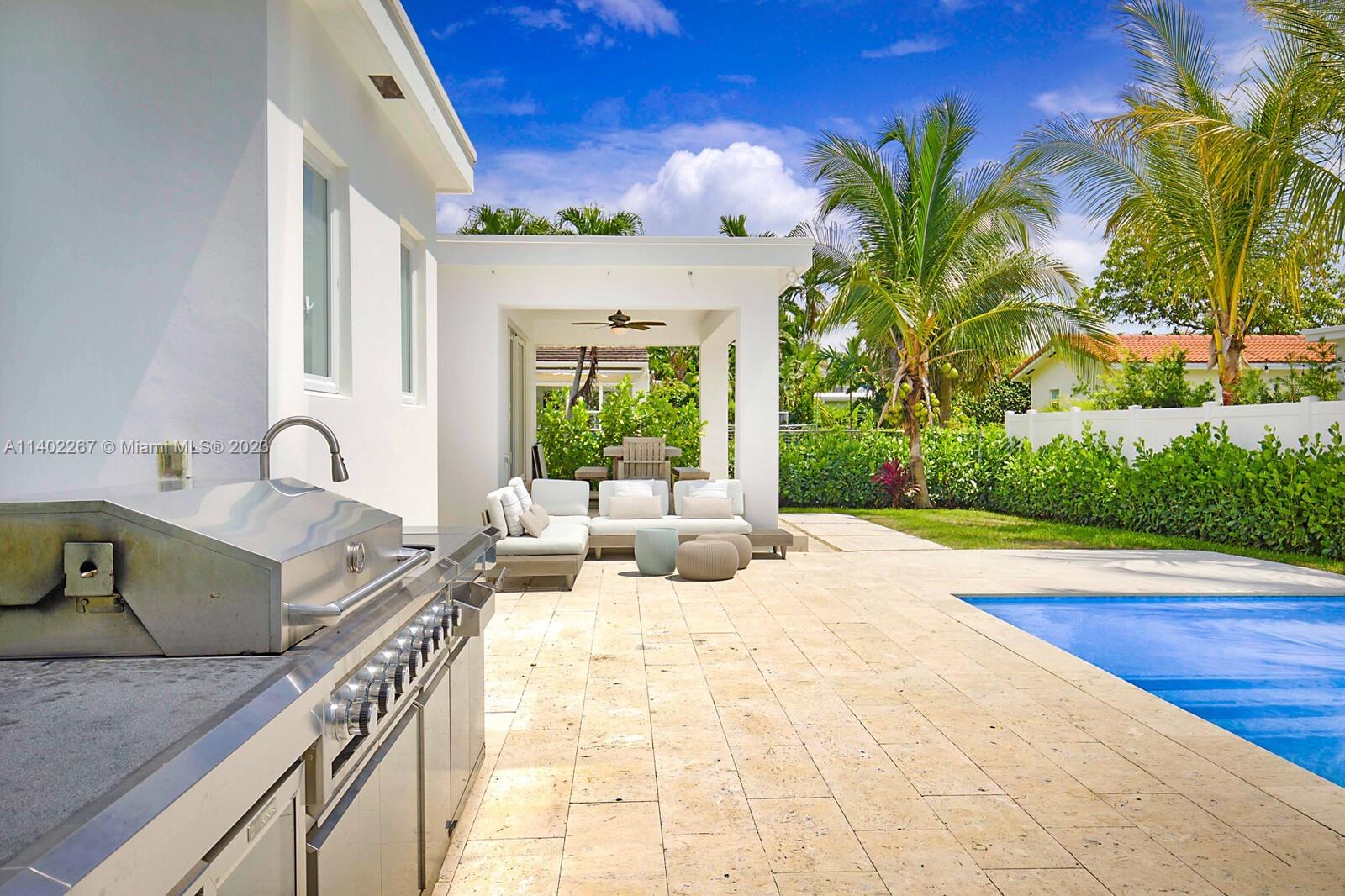 ALTOS DEL MAR NO 4 - Residential