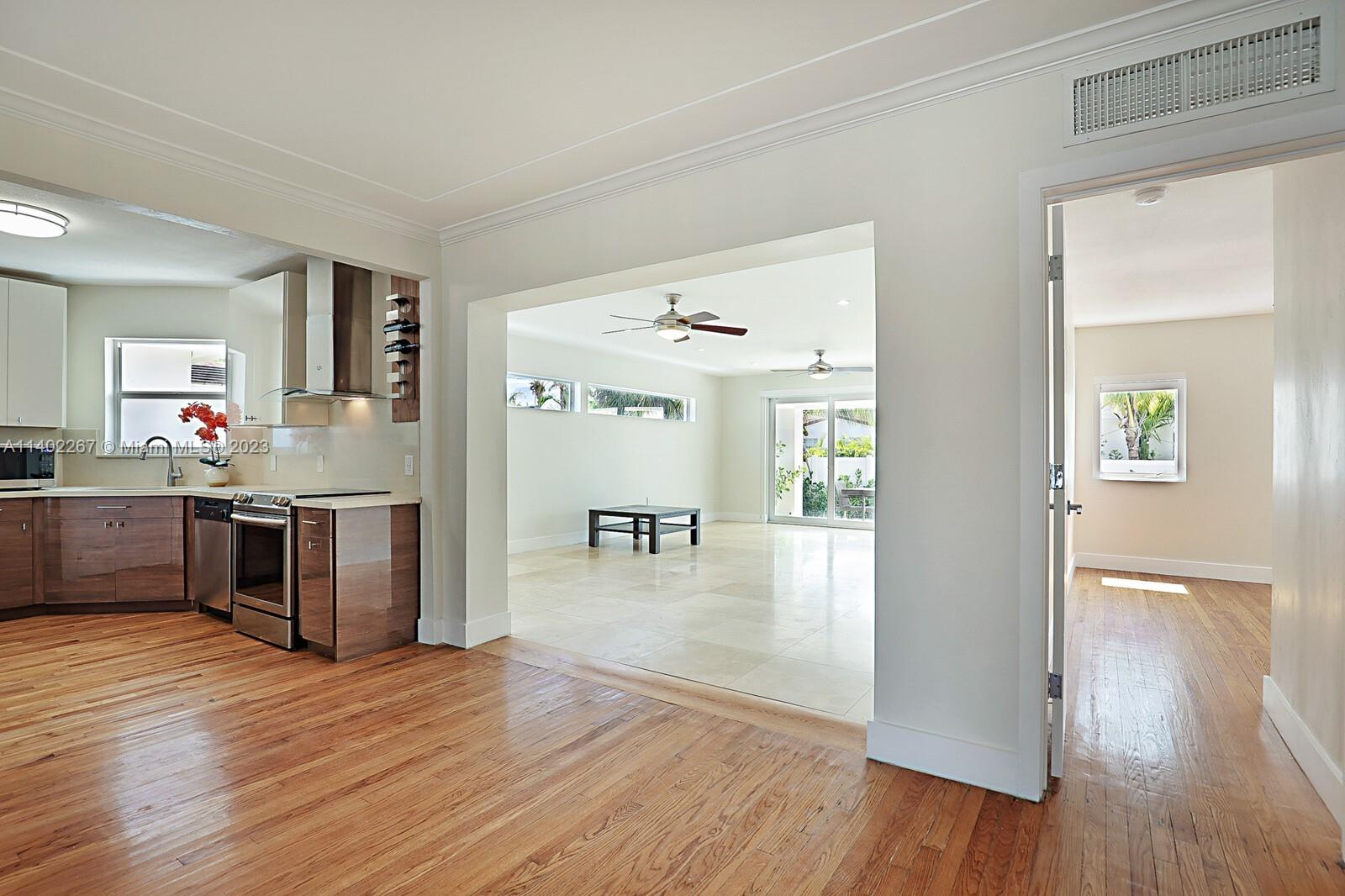 ALTOS DEL MAR NO 4 - Residential