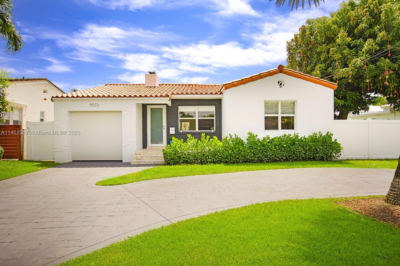 ALTOS DEL MAR NO 4 - Residential