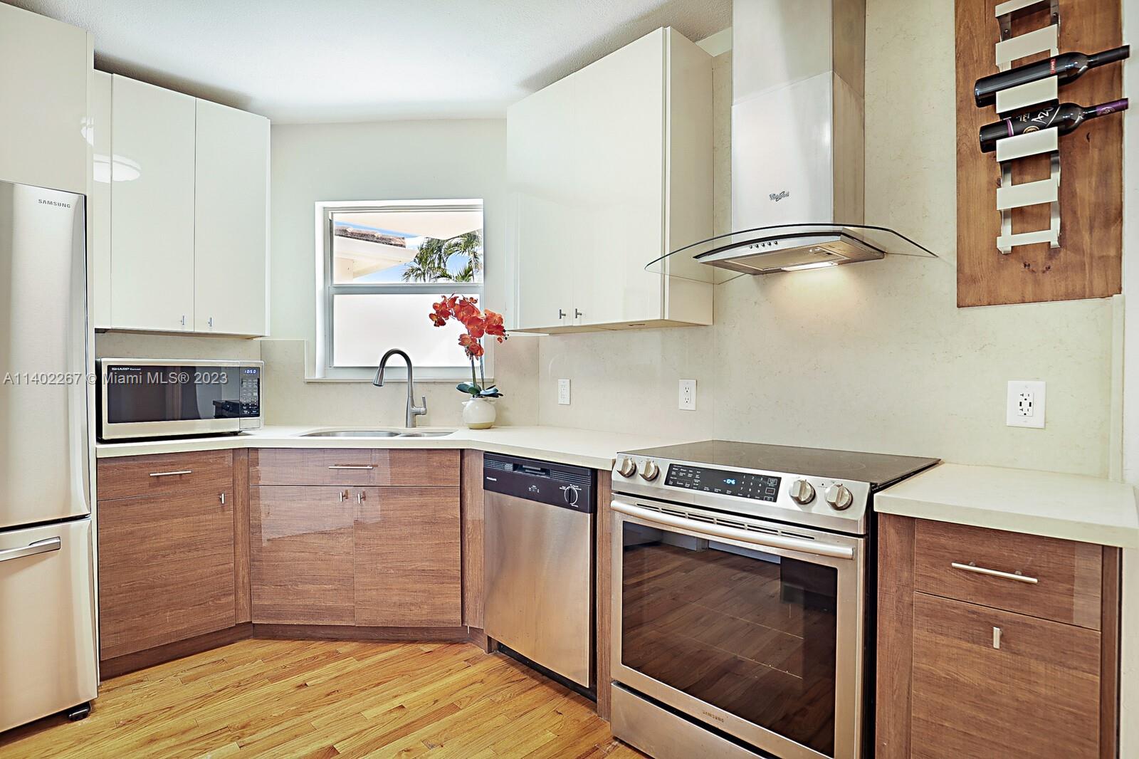 ALTOS DEL MAR NO 4 - Residential