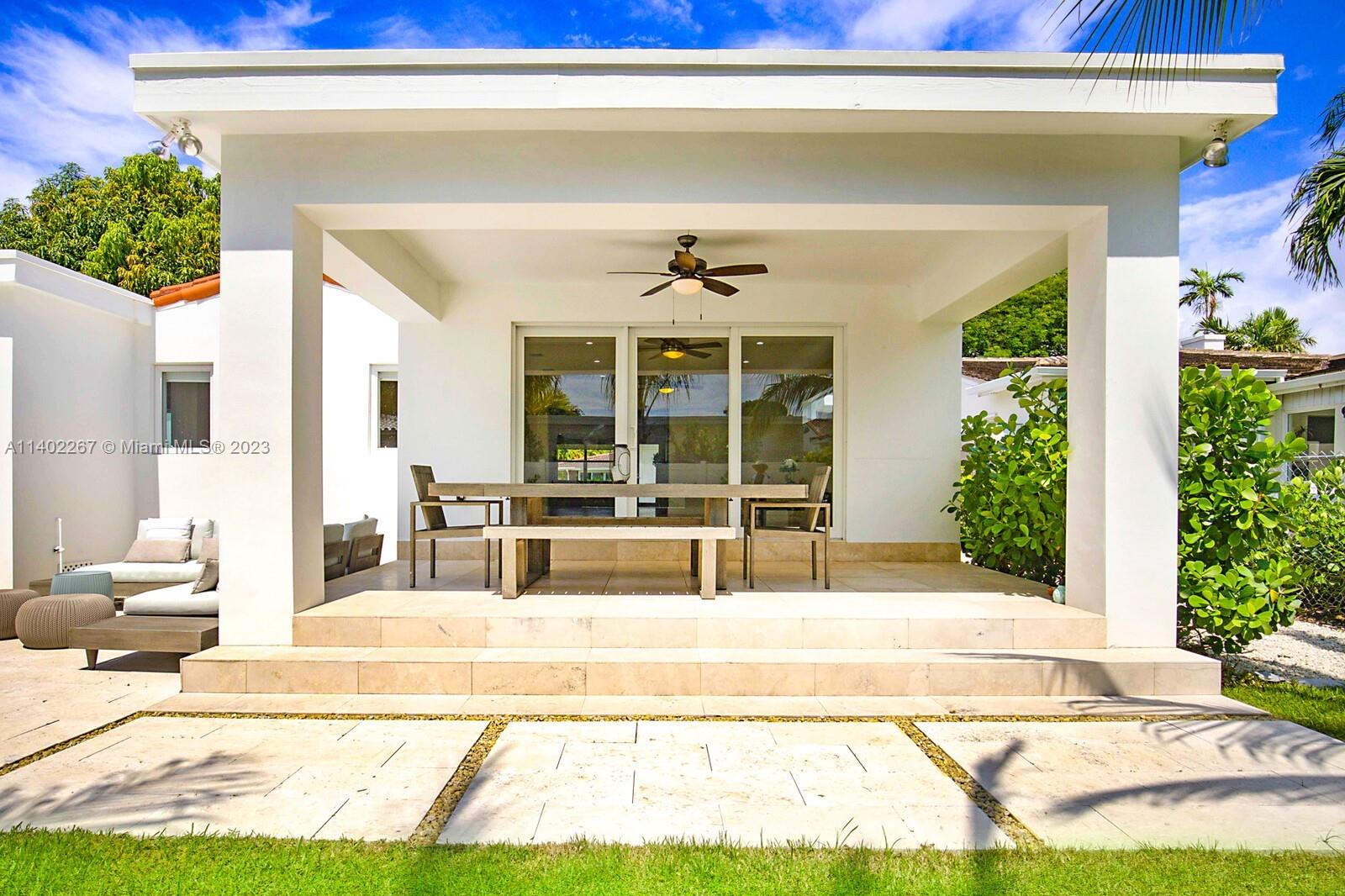 ALTOS DEL MAR NO 4 - Residential