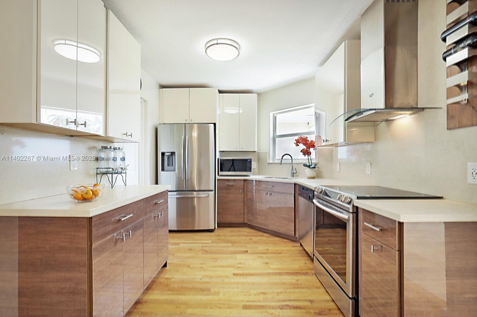 ALTOS DEL MAR NO 4 - Residential