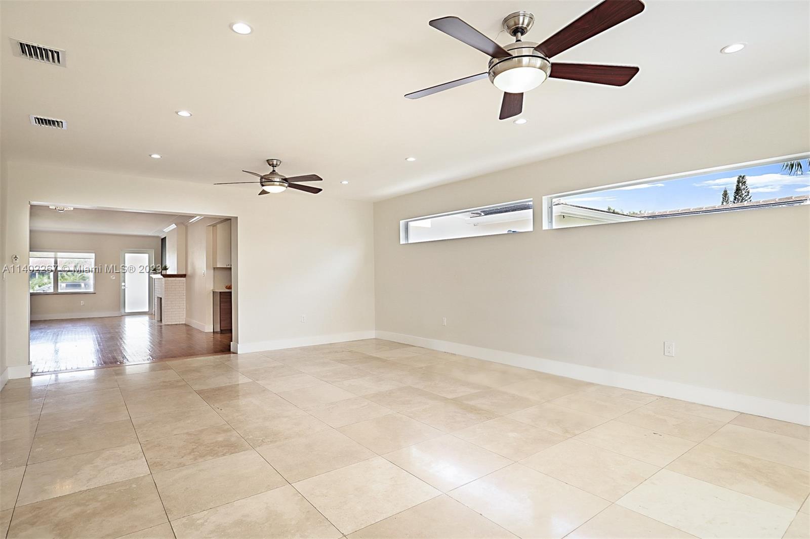 ALTOS DEL MAR NO 4 - Residential