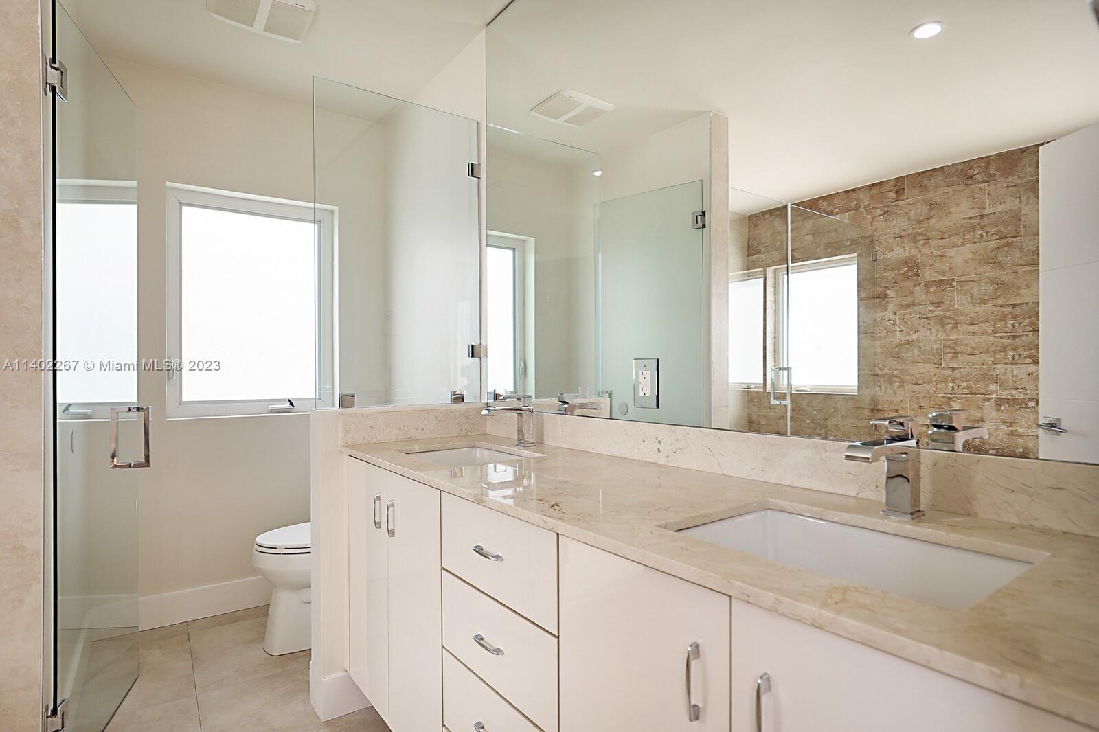 ALTOS DEL MAR NO 4 - Residential