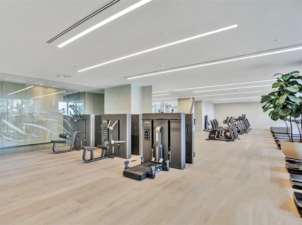 PARAISO BAY CONDO - Residential Lease