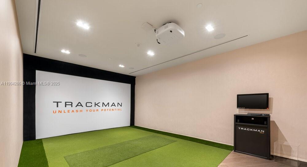 PARAISO BAY CONDO - Residential Lease