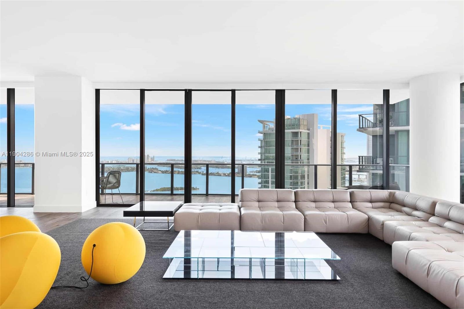 PARAISO BAY CONDO - Residential Lease