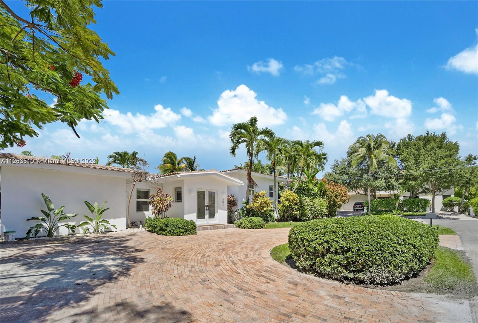 Rental Property at 201 Greenwood Dr, Key Biscayne, Miami-Dade County, Florida - Bedrooms: 4 
Bathrooms: 4  - $19,900 MO.