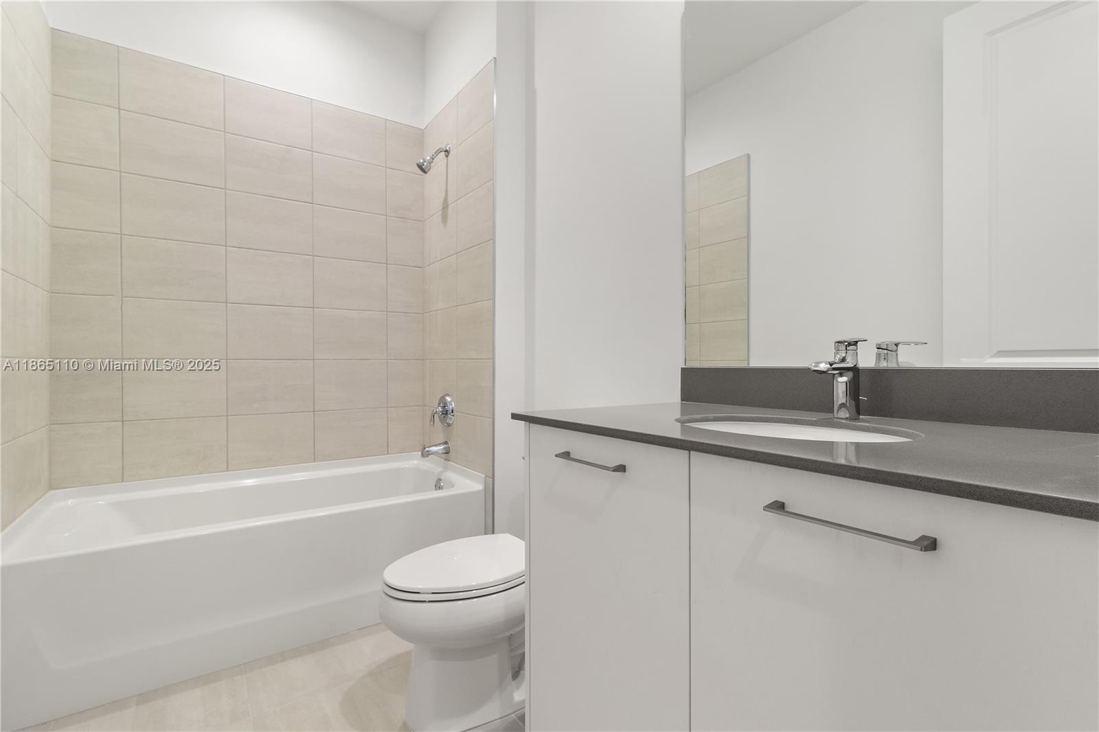 BRISTOL RESERVE - Residential Lease