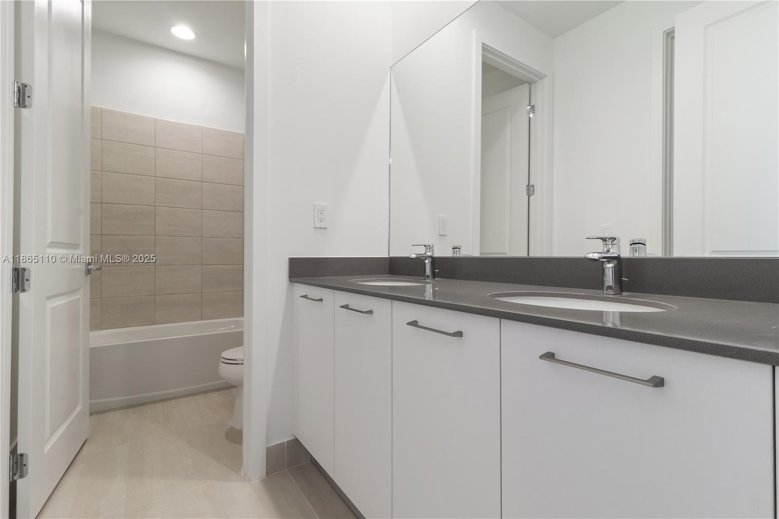 BRISTOL RESERVE - Residential Lease