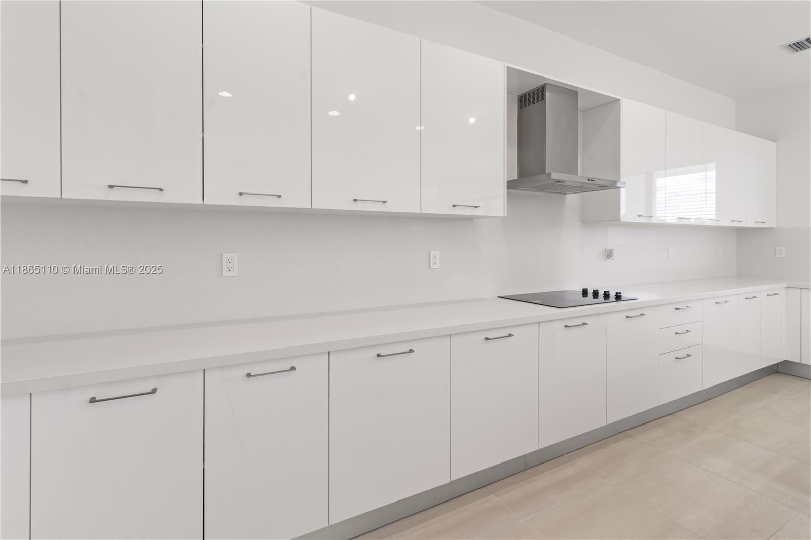 BRISTOL RESERVE - Residential Lease