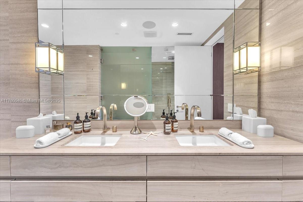 18975 COLLINS CONDO - Residential Lease