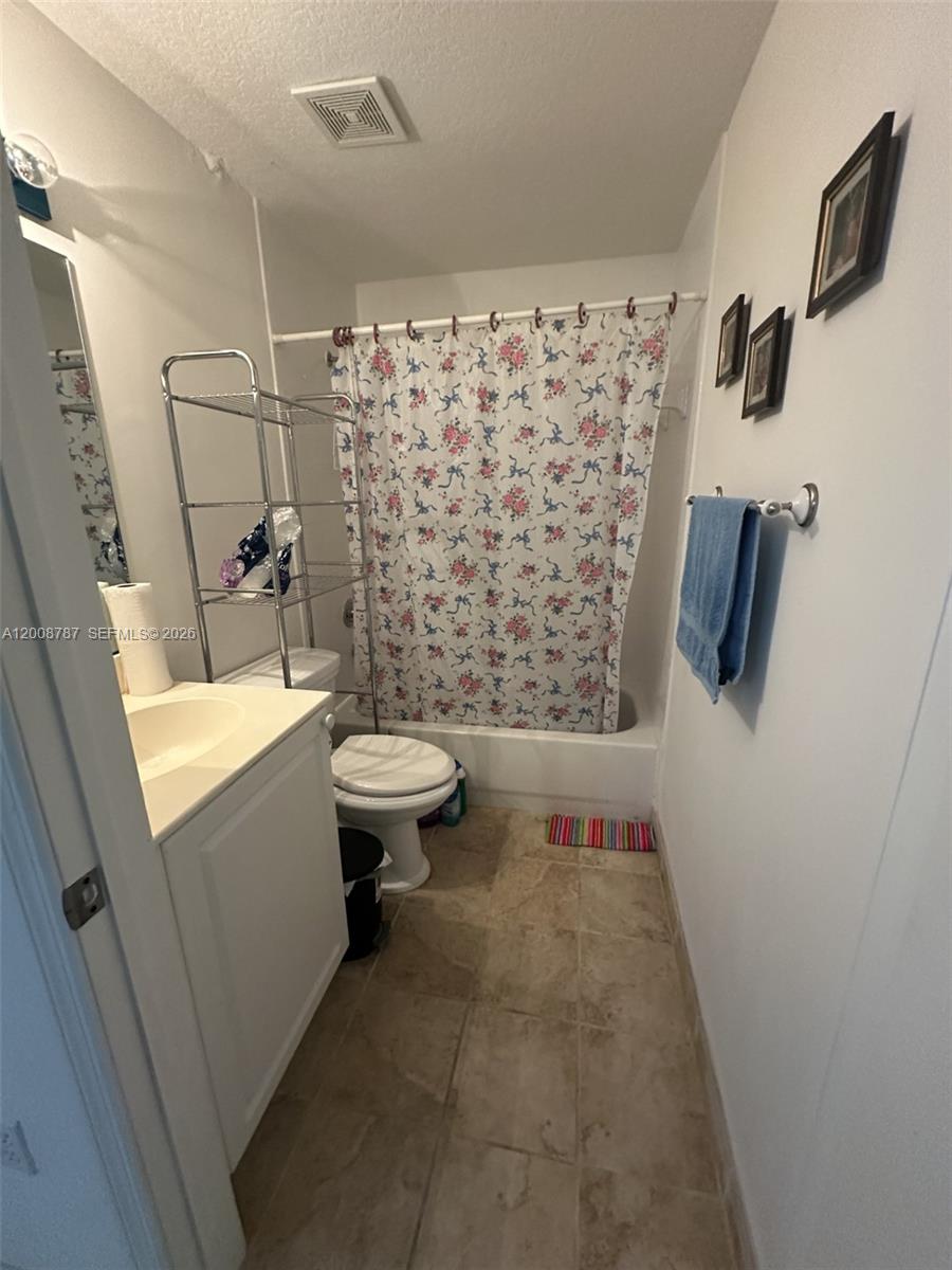 BONITA GOLF VIEW TOWNVILL - Residential