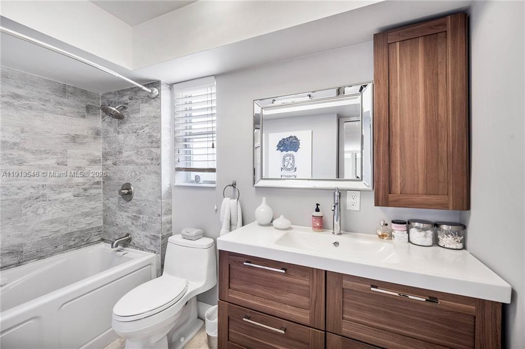 HIGHLAND LAKES EAST - Residential