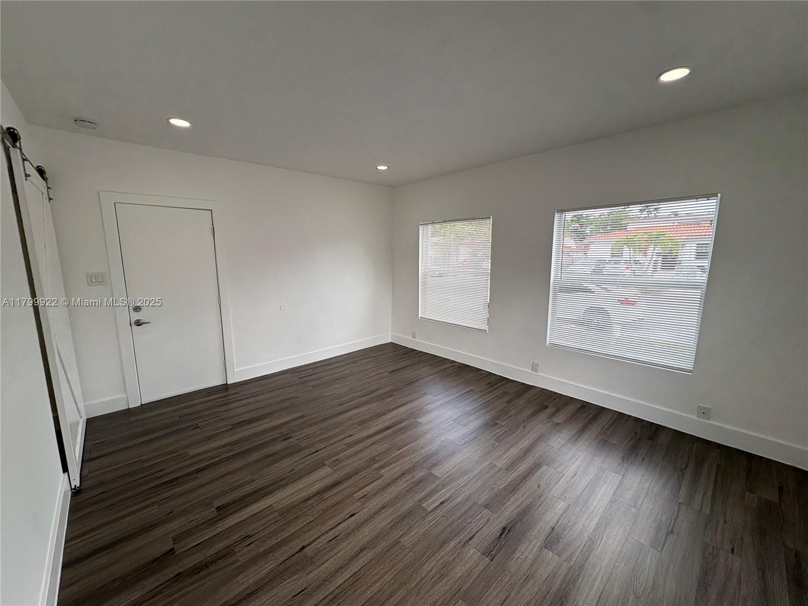 3237 SW 4th St 5