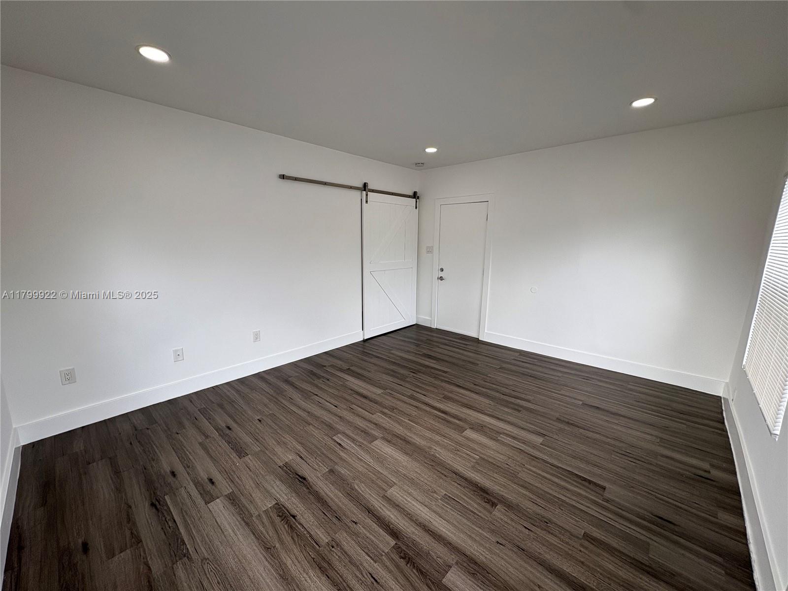 3237 SW 4th St 5