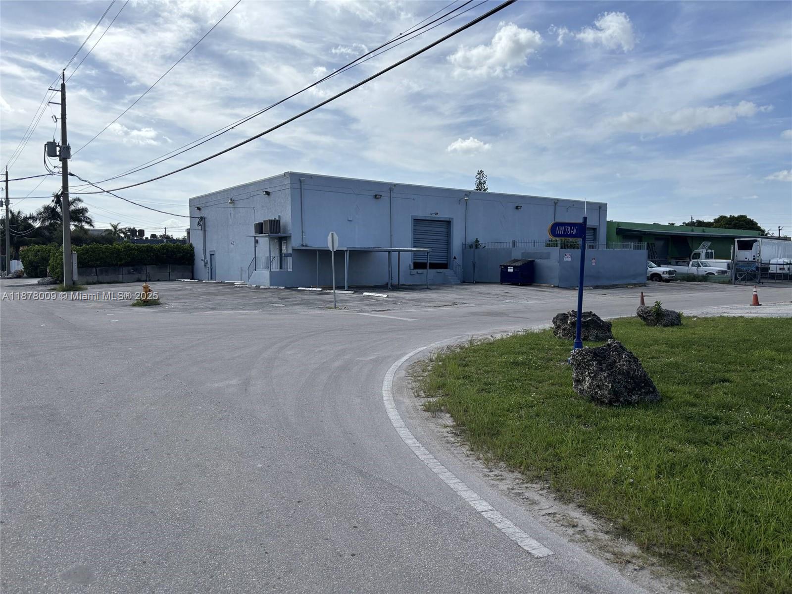 Strategically located in Doral’s premier industrial district, 7,140 SF free-standing warehouse on a 13,841 SF corner lot with 7600 Intensive Use zoning, ideal for light manufacturing, food processing, and distribution. This property offers 2 dock-high doors, 1 drive-up ramp, and ample parking—perfect for truck maneuvering, fleet storage, or employee vehicles.
The building combines efficient warehouse space with office build-out, providing flexibility for a variety of industrial uses. Located minutes from Miami International Airport, SR-836/Dolphin Expressway, Florida’s Turnpike, and the Port of Miami, this site offers exceptional regional and international connectivity.