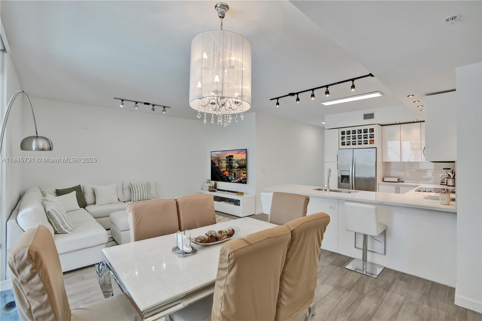 NINE AT MARY BRICKELL VIL - Residential