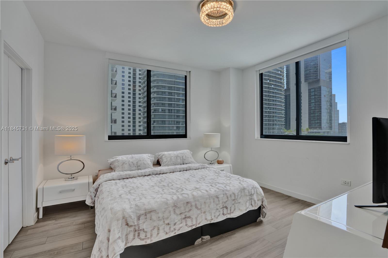 NINE AT MARY BRICKELL VIL - Residential