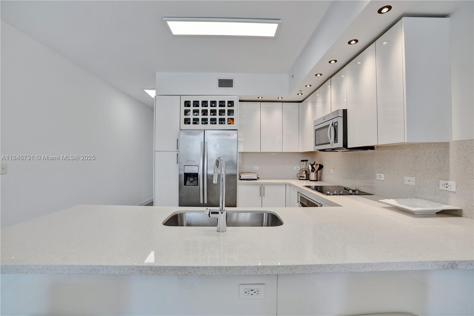 999 SW 1st Ave 1402