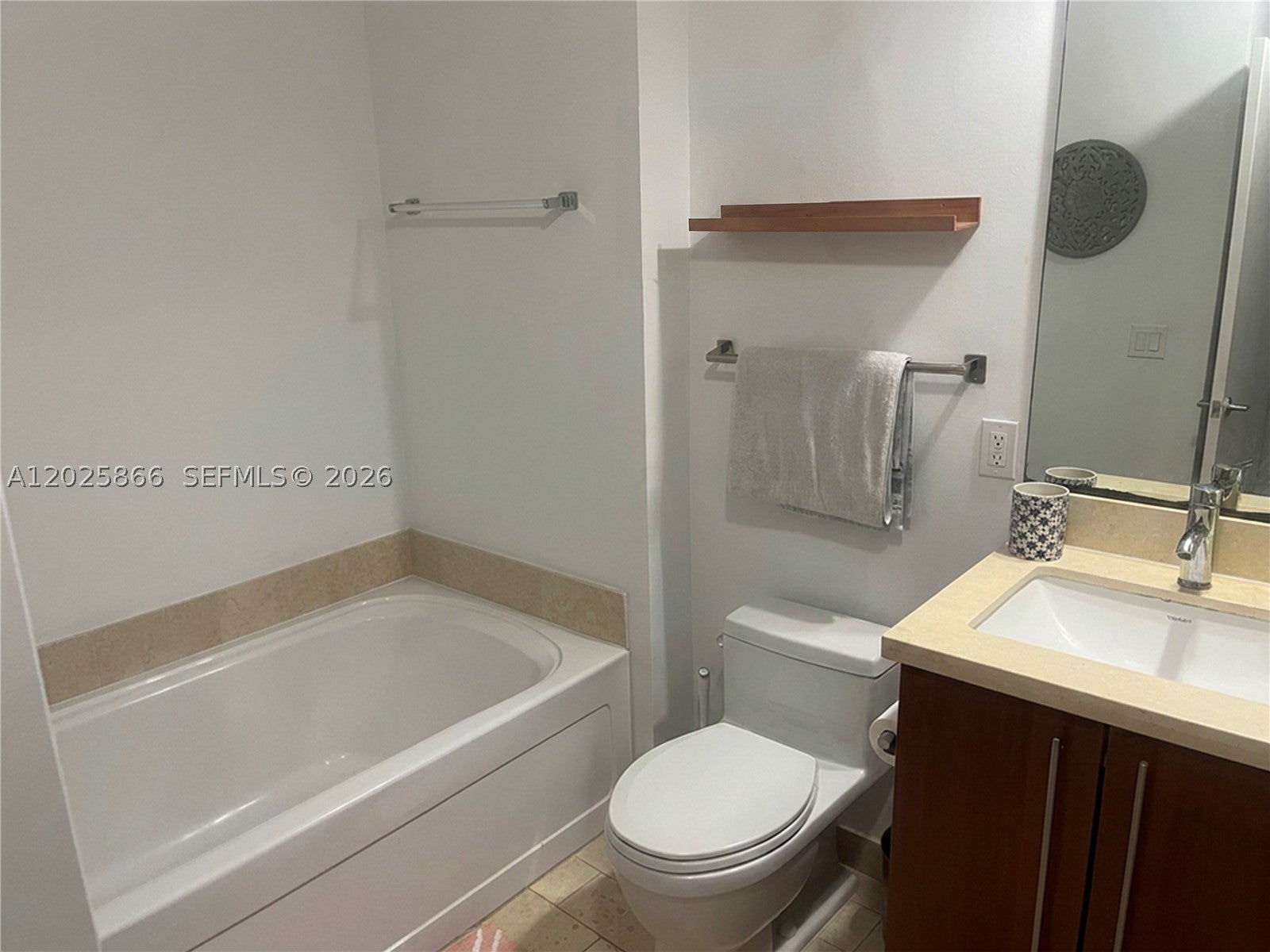 79 SW 12 ST 2911-S