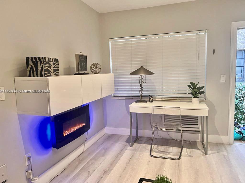 LINCOLN PLACE CONDO - Residential Lease
