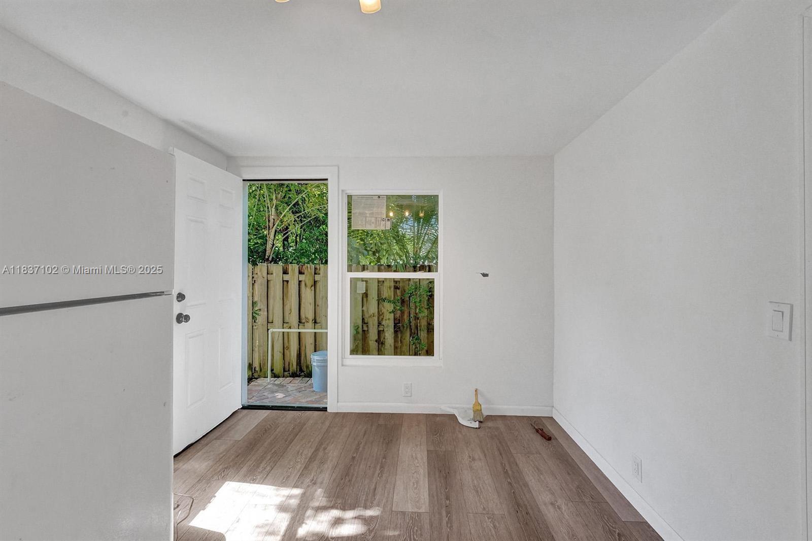 310 N Ocean Breeze 1