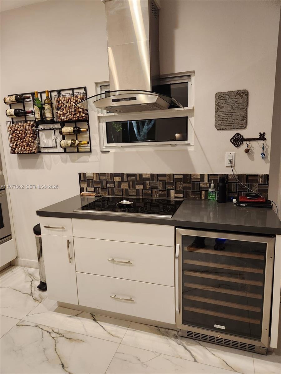 PATIO HOMES OF DORAL PINE - Residential