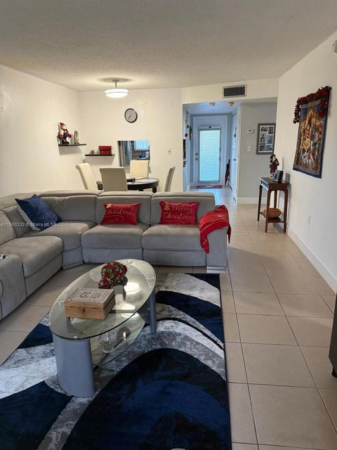 2900 N Pine Island Rd 209 Sunrise FL 33322