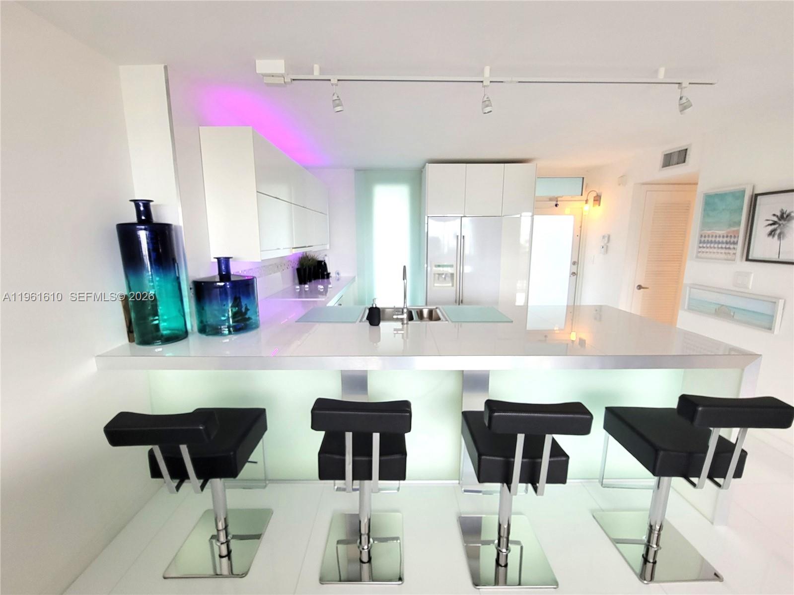 BONNE VIE CONDO - Residential