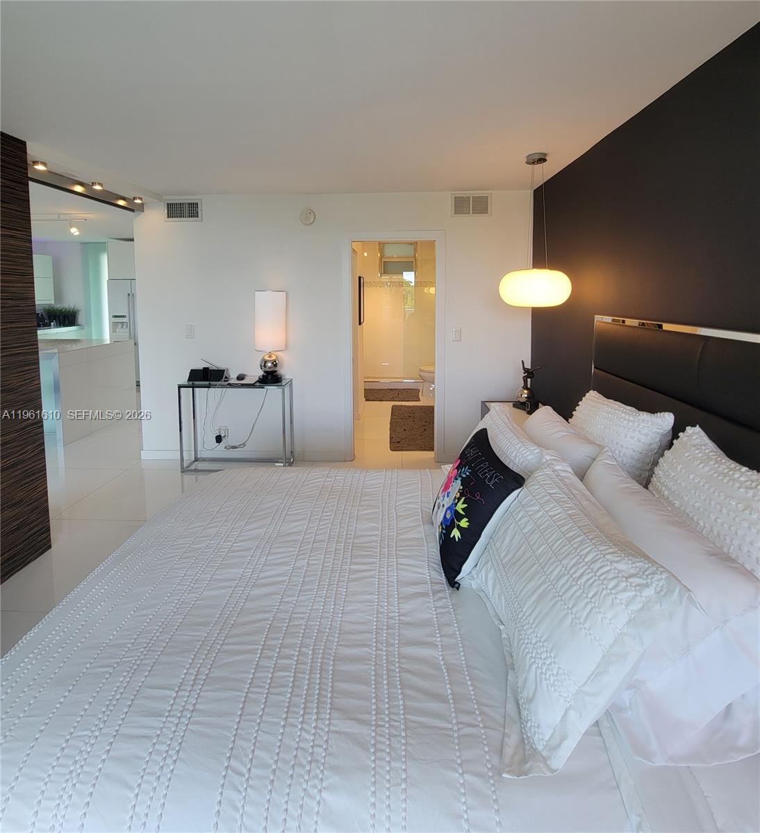 BONNE VIE CONDO - Residential