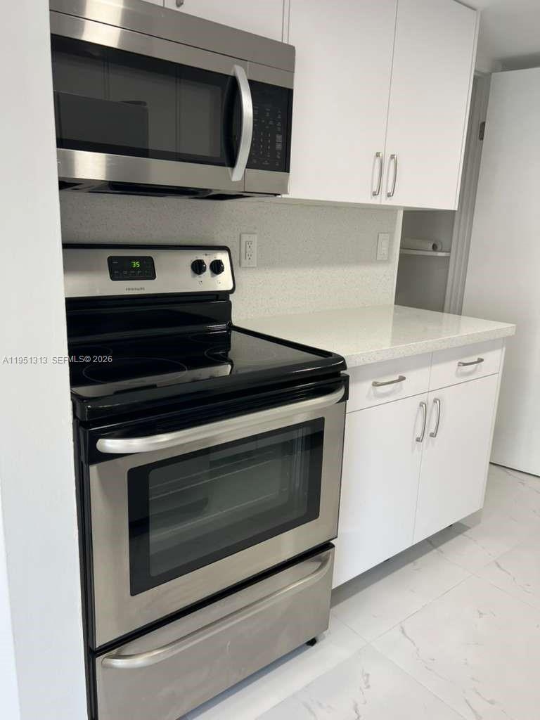 309 S Royal Poinciana Blvd 304