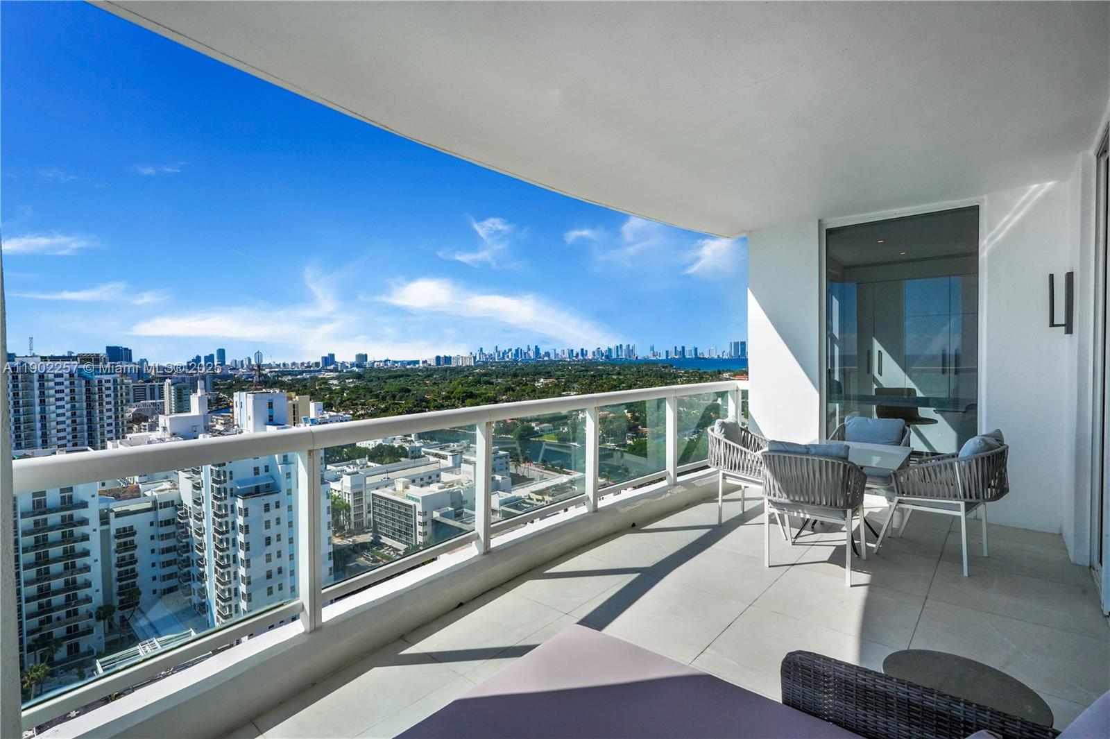 LA TOUR CONDO - Residential Lease