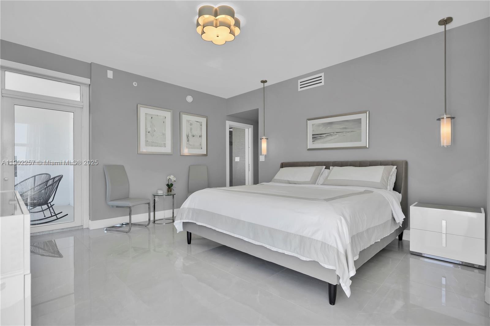 LA TOUR CONDO - Residential Lease