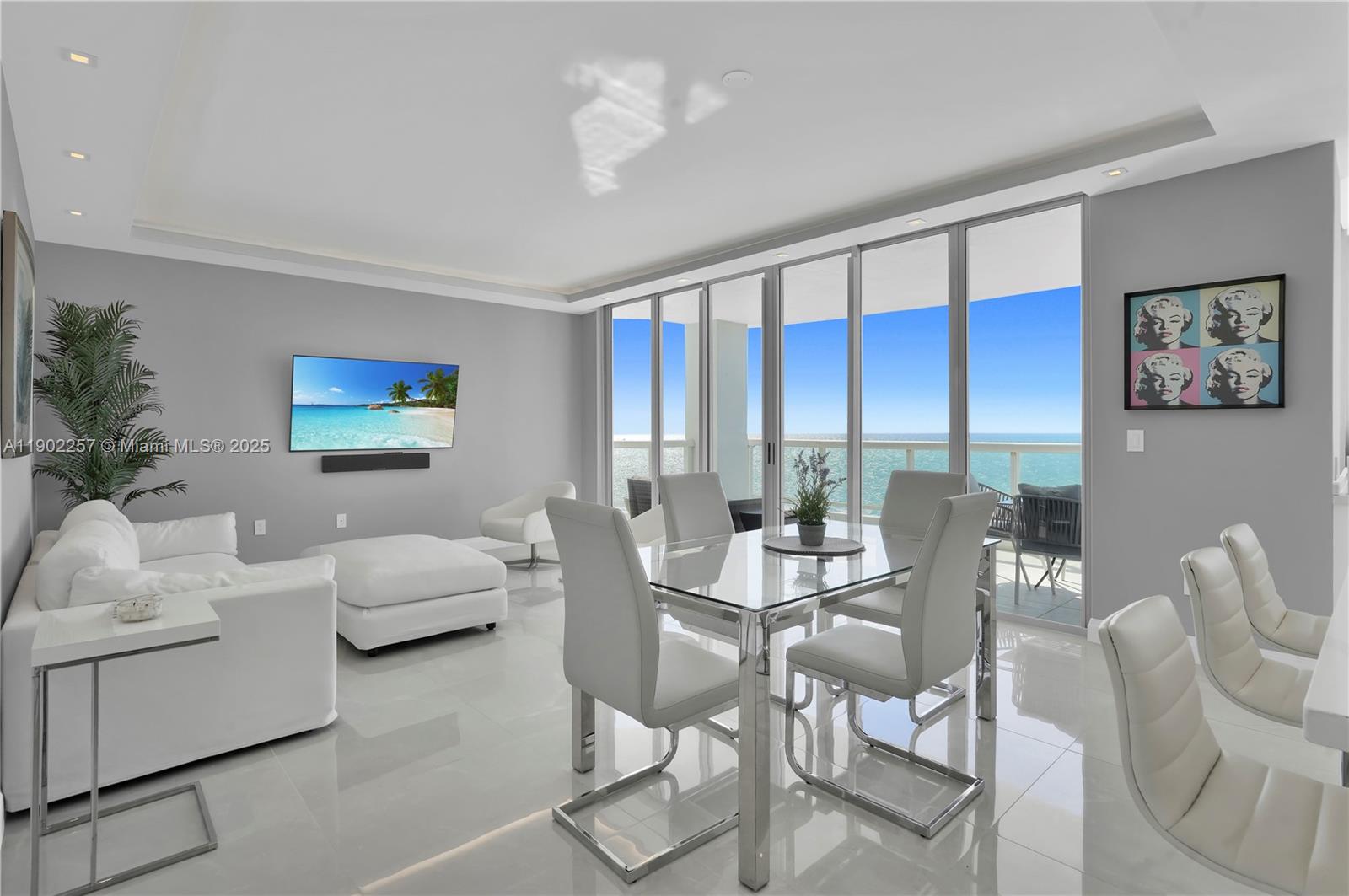 LA TOUR CONDO - Residential Lease
