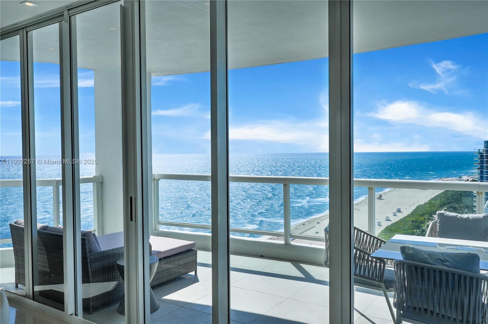 LA TOUR CONDO - Residential Lease