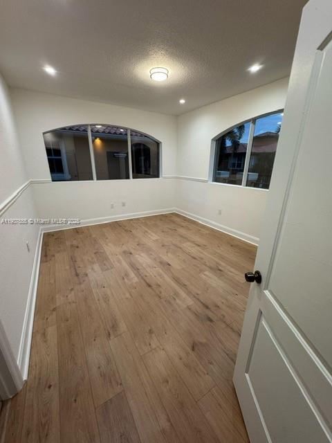 VENETIAN ISLES - Residential Lease