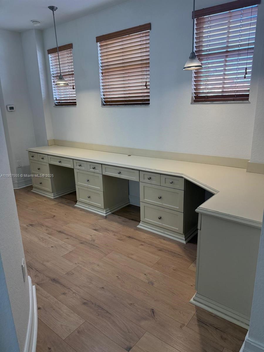 VENETIAN ISLES - Residential Lease