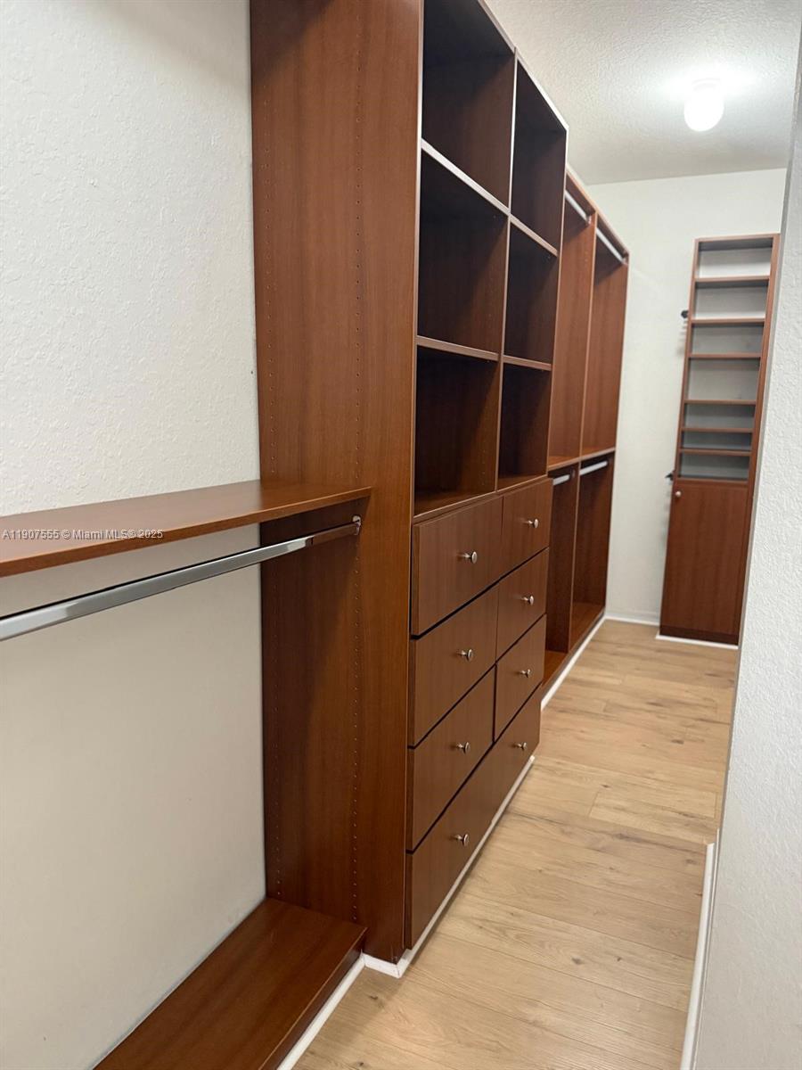 VENETIAN ISLES - Residential Lease