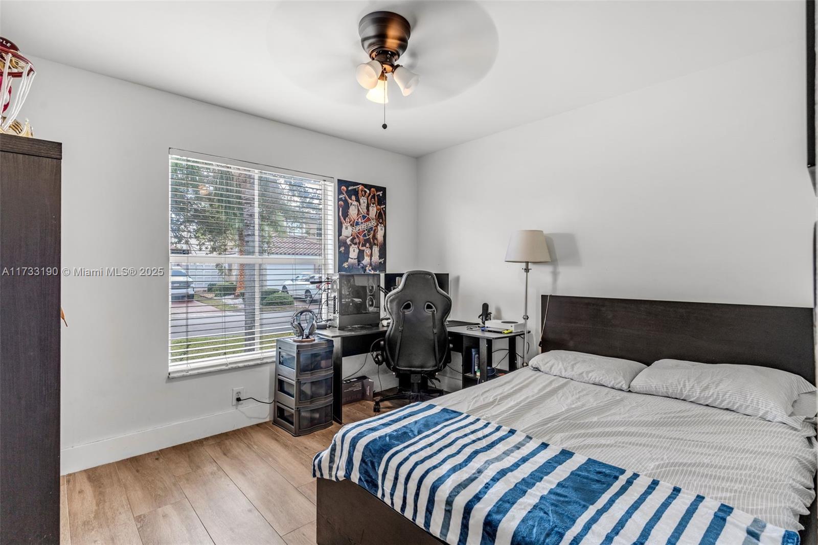 SILVER LAKES NORTH - Residential