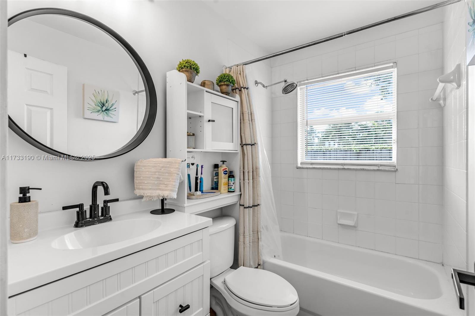 SILVER LAKES NORTH - Residential