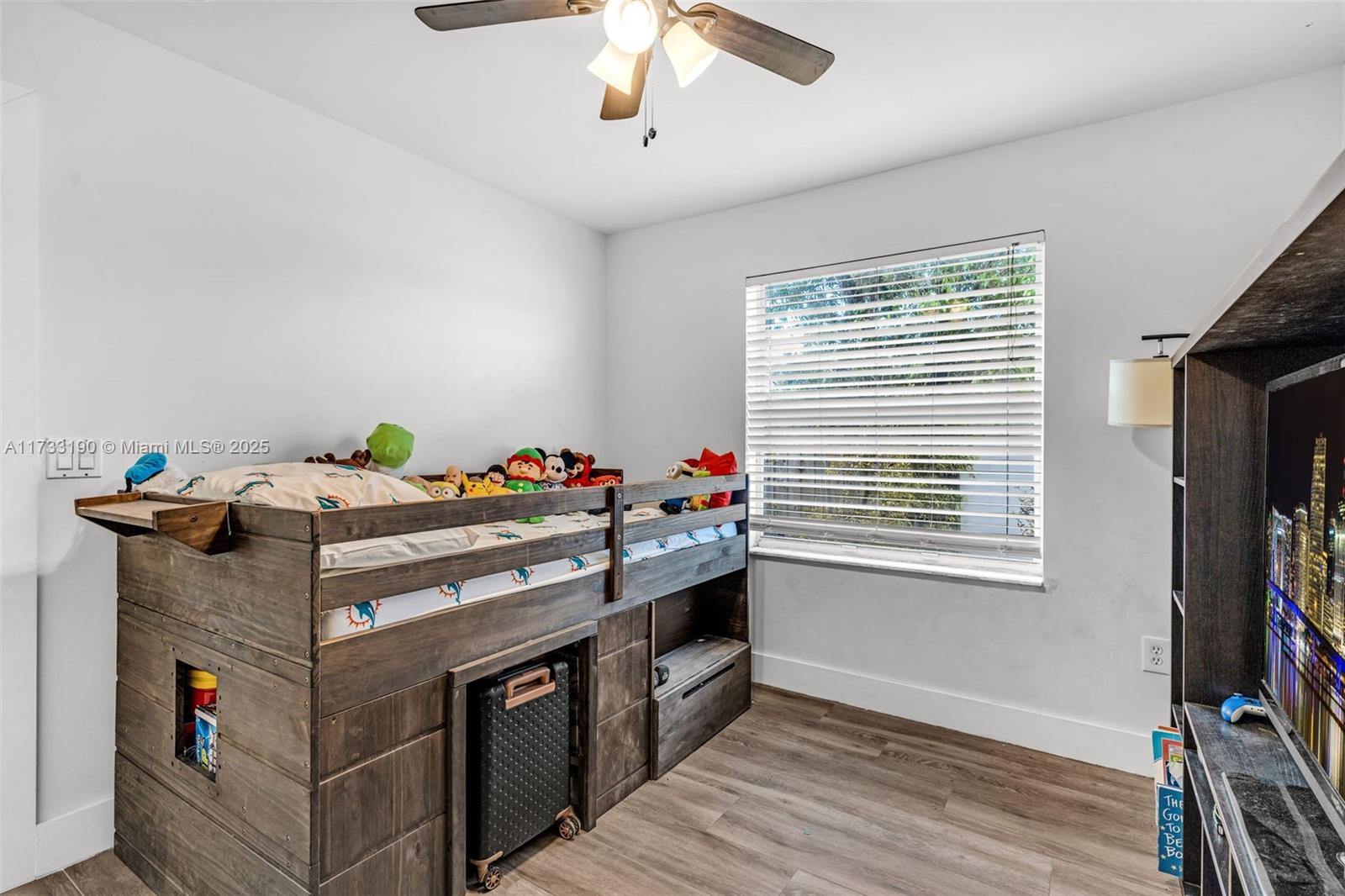 SILVER LAKES NORTH - Residential